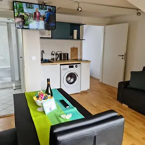 Apartment Rooftop Solln - 20min Oktoberfest/zentrum, München